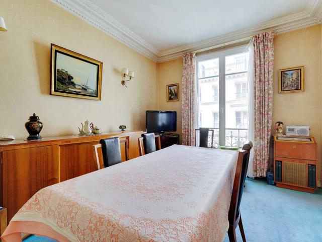 Appartement en vente à Paris 10e Arrondissement, Île de France, 660240€