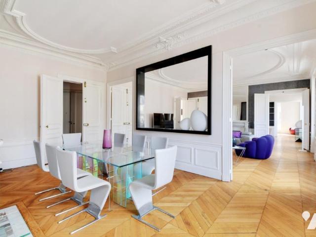 Appartement en vente à Paris 1er Arrondissement, Île de France, 3796 €