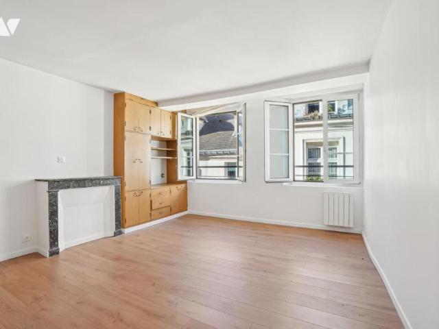 Appartement en vente à Paris 4e Arrondissement, Île de France, 380000€