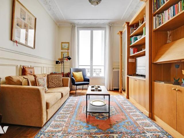 Appartement en vente à Paris 7e Arrondissement, Île de France, 650000€