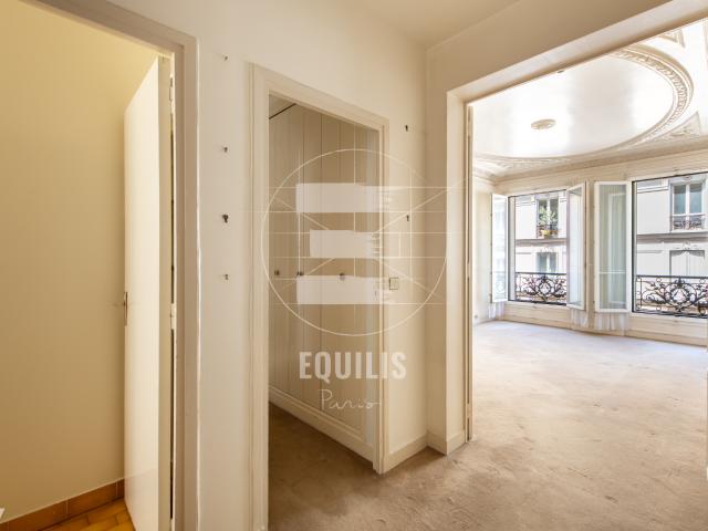 Appartement en vente à Paris 9e Arrondissement, Île de France, 1020 €