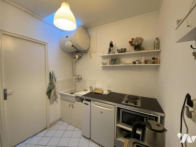 Appartement en vente à Paris 9e Arrondissement, Île de France, 233415€