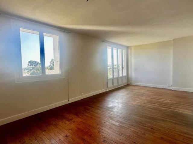 Appartement en vente à Quimperlé, Bretagne, 141210€