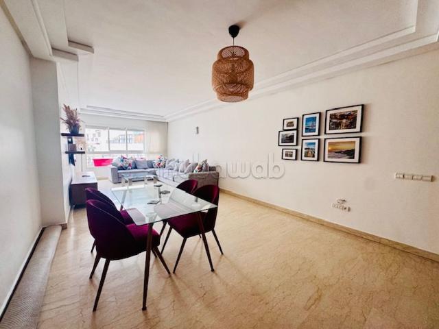 Appartement en vente à Racine. Surface totale 108 m². Cheminée et service de conciergerie