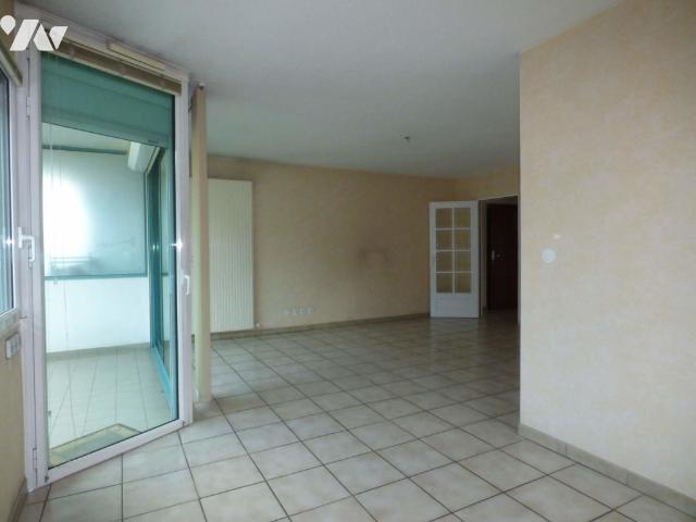 Appartement en vente à Rambaud, Provence Alpes Côte d'Azur, 215000€