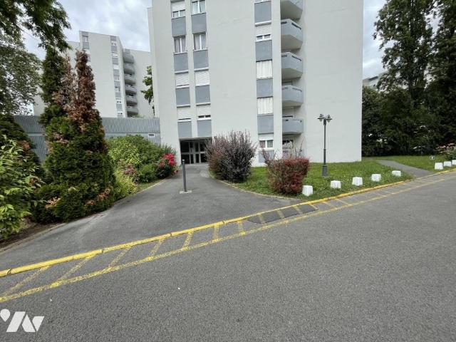 Appartement en vente à Reims, Grand Est, 129000€