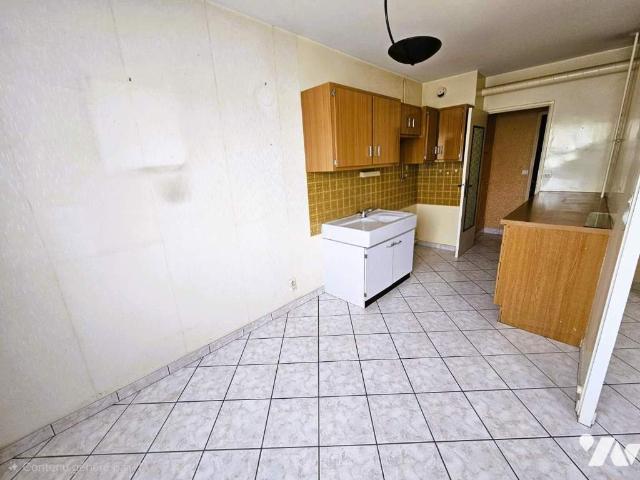 Appartement en vente à Tours, Centre Val de Loire, 74800€
