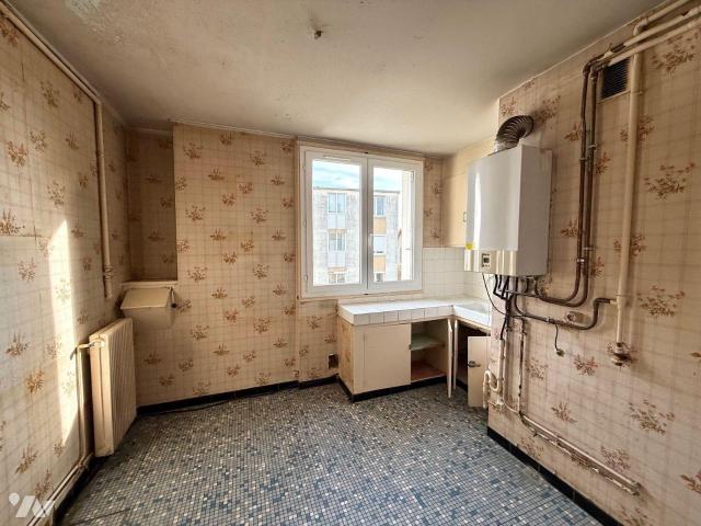Appartement en vente à Troyes, Grand Est, 80000€