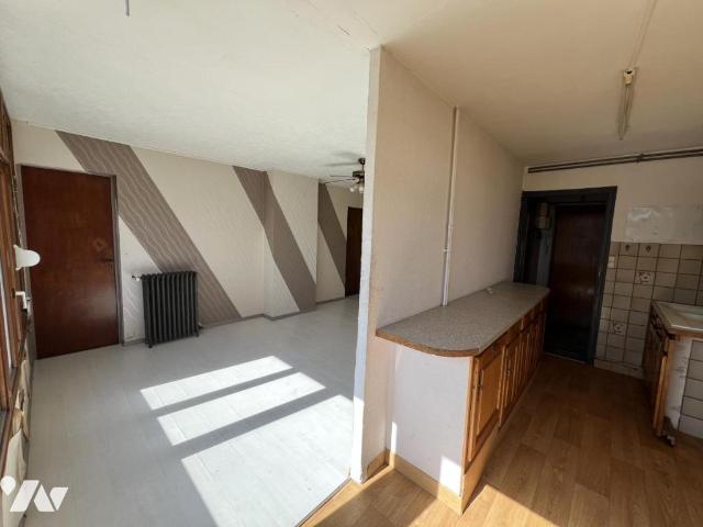 Appartement en vente à Verdun, Grand Est, 61000€