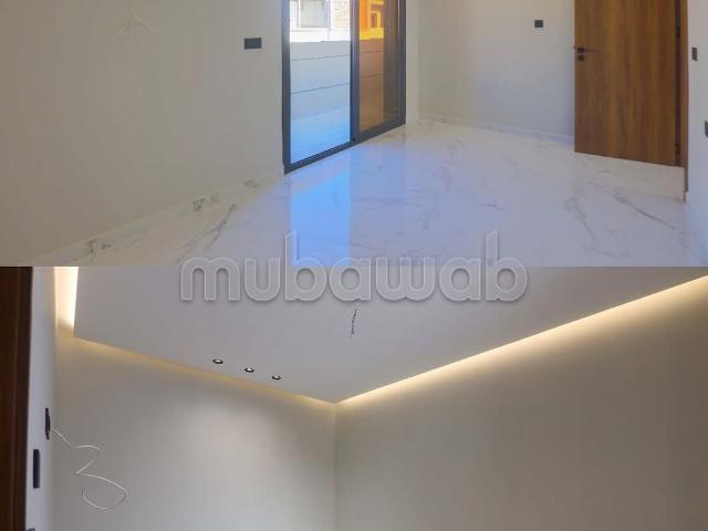 Appartement en vente à Wilaya. 3 belles chambres. Ascenseur
