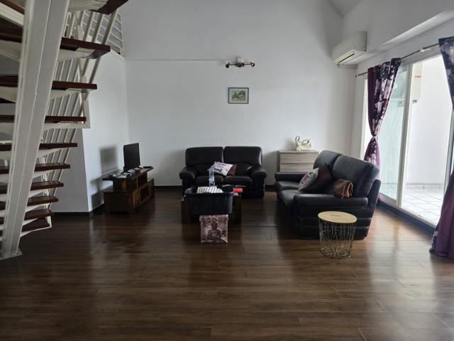 Appartement en vente avec terrasse à Saint Pierre avec IDSP
