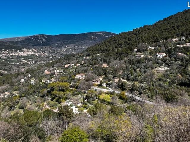 Appartement en bon état, jolie vue