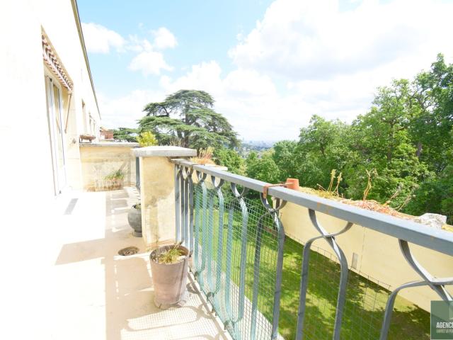 Appartement en dernier étage et parfait état
