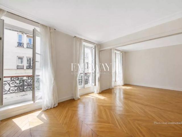 Appartement en deux/trois pièces coeur des Batignolles Paris 17e