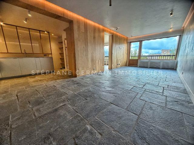 Appartement en duplex 105,33 m2 Loi Carrez 4 Chambres Balcon & jardin Mont d’Arbois, ski aux pieds Meg