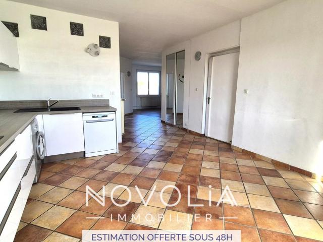 Appartement en Duplex 175 m2 au sol + Cave LYON 8ème