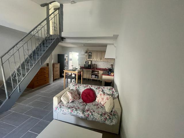 Appartement en duplex, 2/3 pièces à louer à Médis