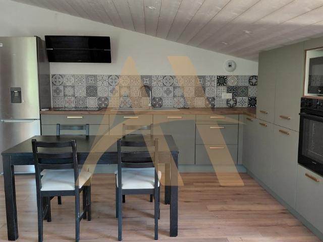 Appartement en duplex à Orchamps Vennes