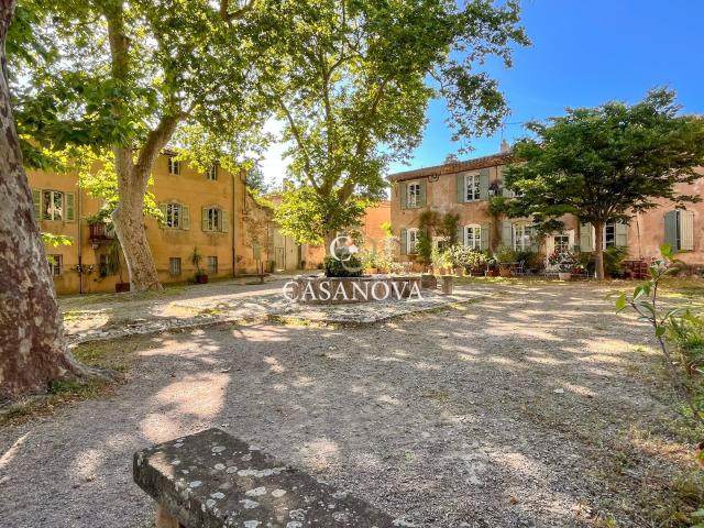 Appartement en duplex de 106 m² avec charme de l'ancien 106m² Clermont l'Hérault