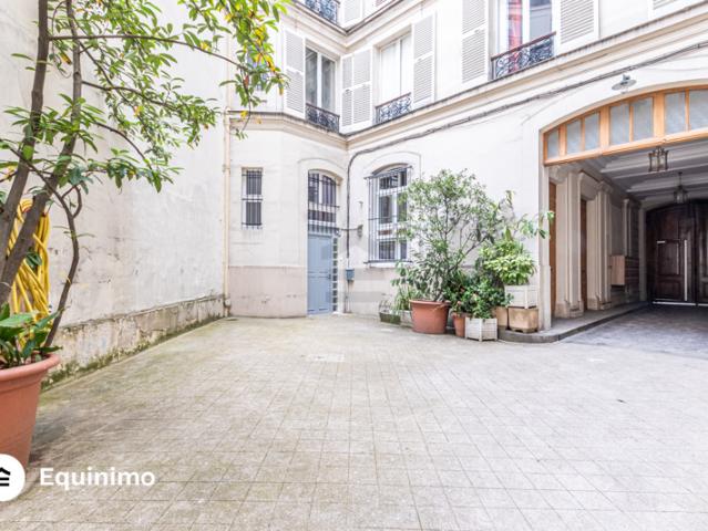 Appartement en duplex de 73m2, situé rue de Maubeuge à 220m