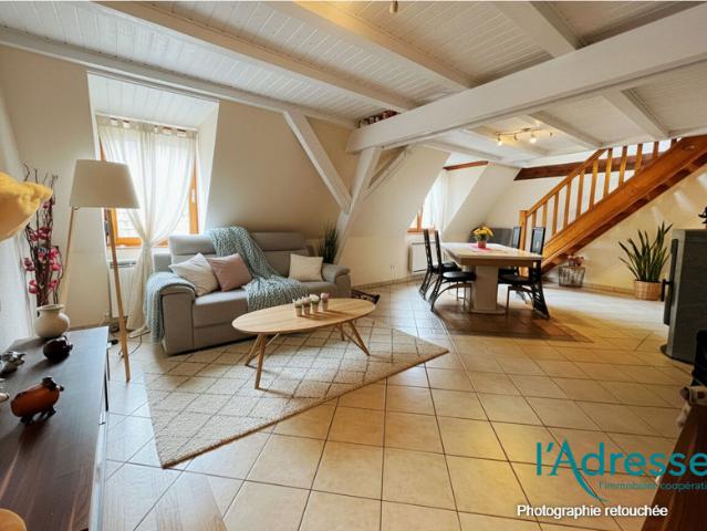 Appartement en duplex F4 avec stationnements et jardin