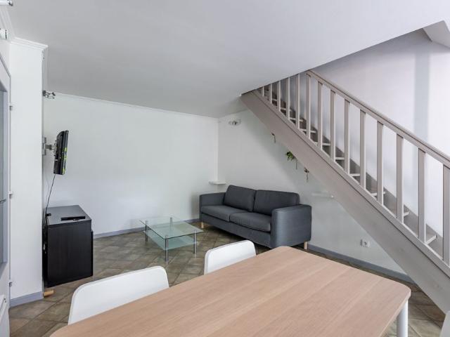 Appartement en duplex meublé