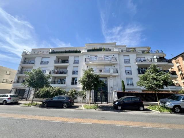 appartement en étage élevé, orienté sud coté jardin