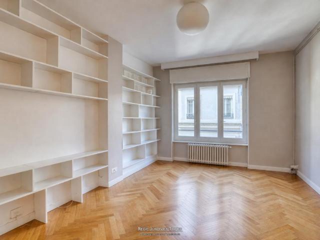 Appartement en étage élevé – Quai Sarrail / Rue Bugeaud
