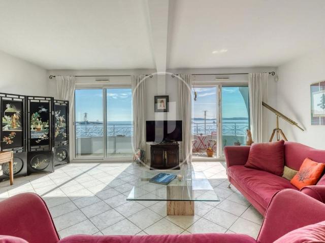 Appartement en front de mer à vendre à Sainte Maxime
