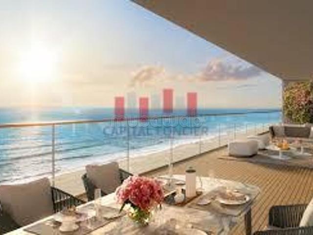 Location d'un appartement à Ain Diab. Surface totale 150 m². Meublé
