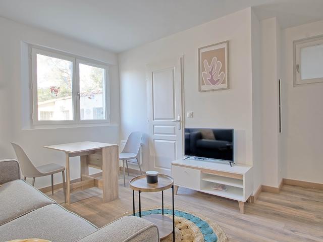 STUDIO MEUBLE VAL SAINT ANDRE