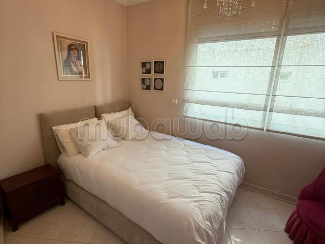 Appartement à louer à Bourgogne Ouest. Surface de 80 m². Meublé