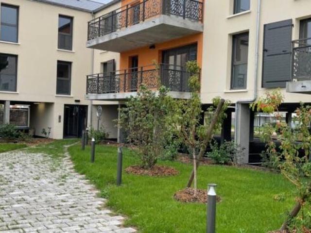 Appartement en location à La Ferté Saint Aubin