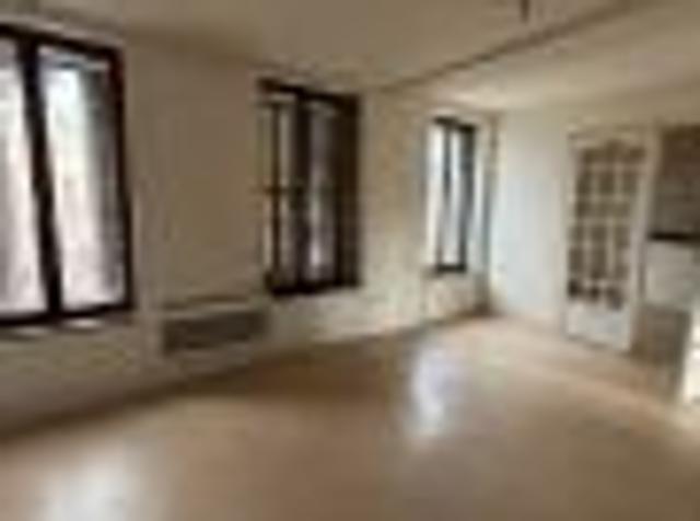 Appartement en location à Ligny le Ribault