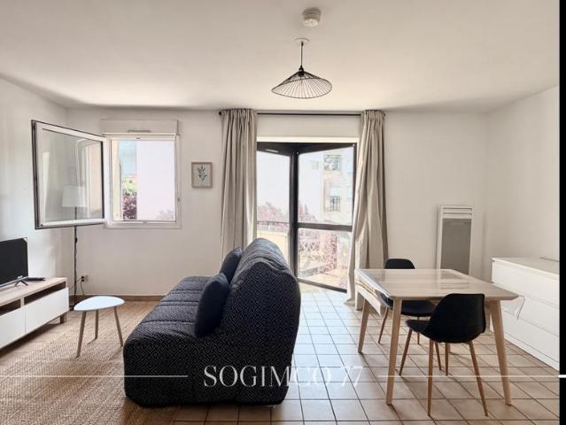 Appartement en location à 800 EUR par mois à Lagny sur Marne