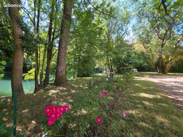 Appartement en pleine nature au pied du centre ville