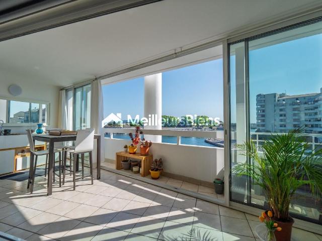 Appartement en résidence avec vue sur les canaux