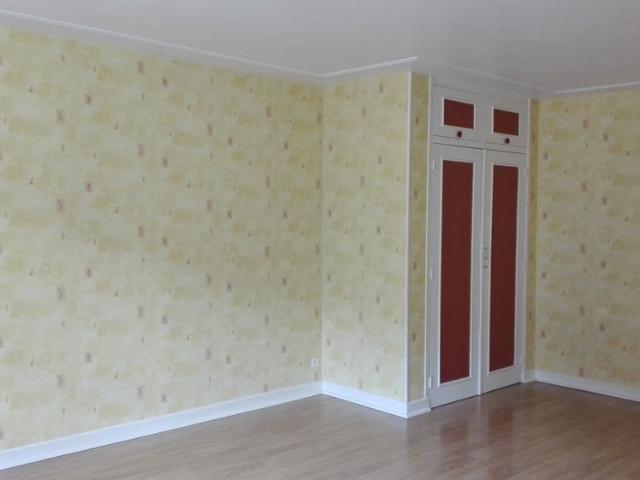 Appartement en résidence en RDC surélevé