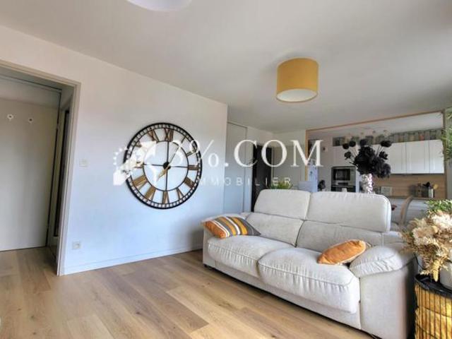 Appartement en résidence sécurisée Balcon + 2 places de pa