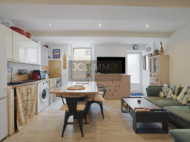 Appartement en rez de chaussée 52m2 T2 + Cave