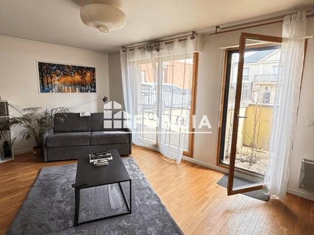 Appartement en rez de chaussée avec espace extérieur et parking