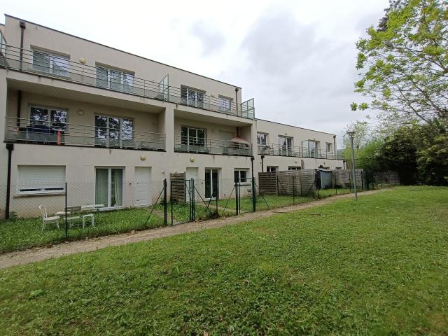 APPARTEMENT EN REZ DE JARDIN