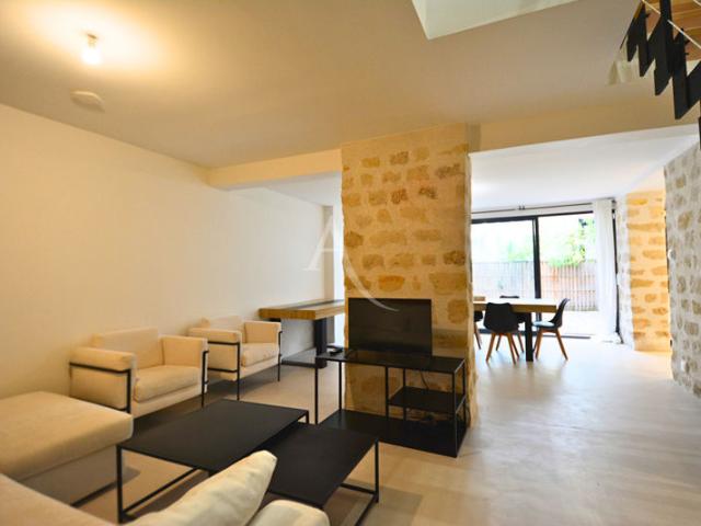 Appartement en souplex pierres terrasse
