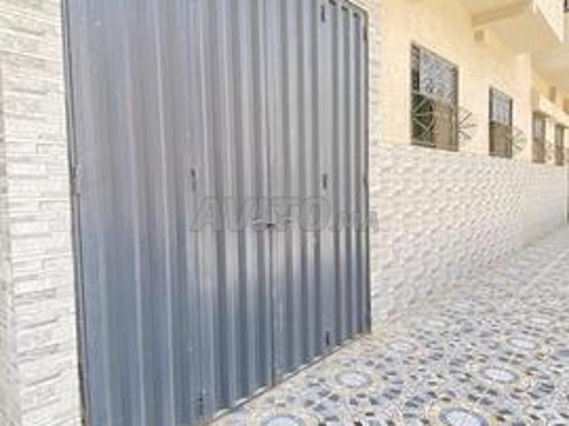Appartement en sous sol avec garage et aide au logement dans un excellent emplacement
