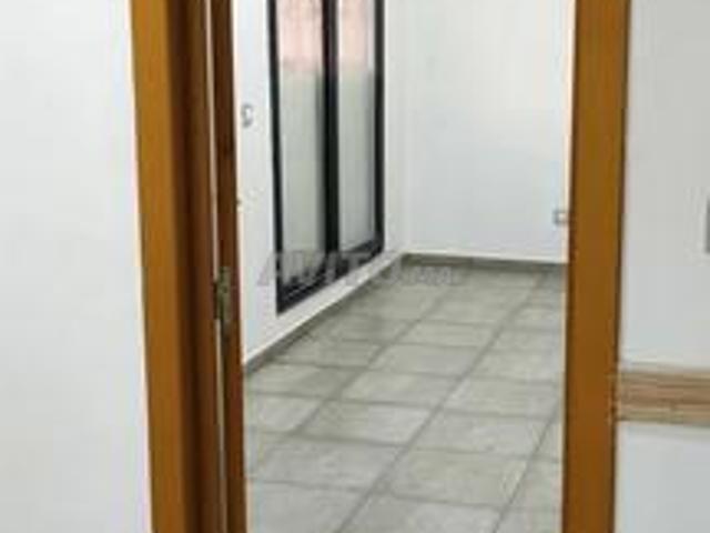 Appartement ensoleillé au centre Maarif