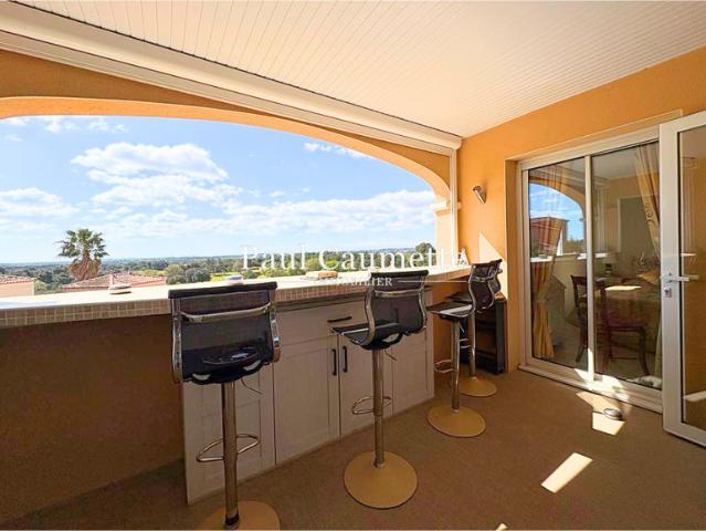 Appartement entièrement refait à neuf avec vue panoramique