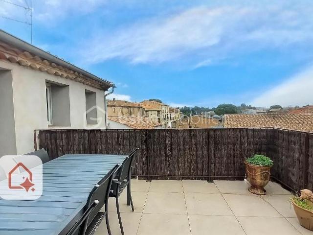 Appartement esprit loft, deux chambres, garage et terrasse