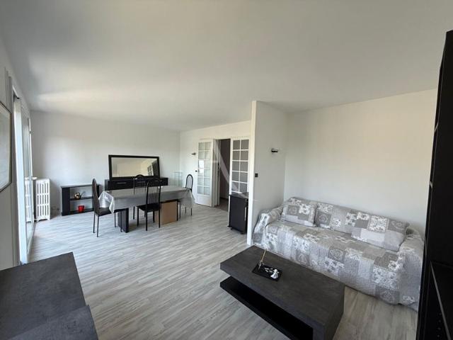 Appartement Evreux 3 pièces 68.82 m2 avec balcon et parking Secteur Saint Michel