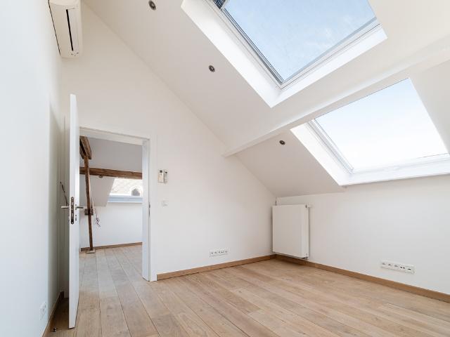appartement exclusif avec terrasse sur le toit à louer à lo