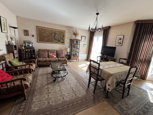 Appartement F3, 2 chambres, 1 parking en sous sol